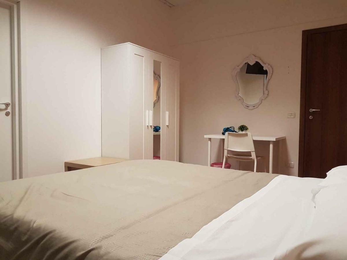 Hotel Piramide Reggio Emilia Eksteriør billede