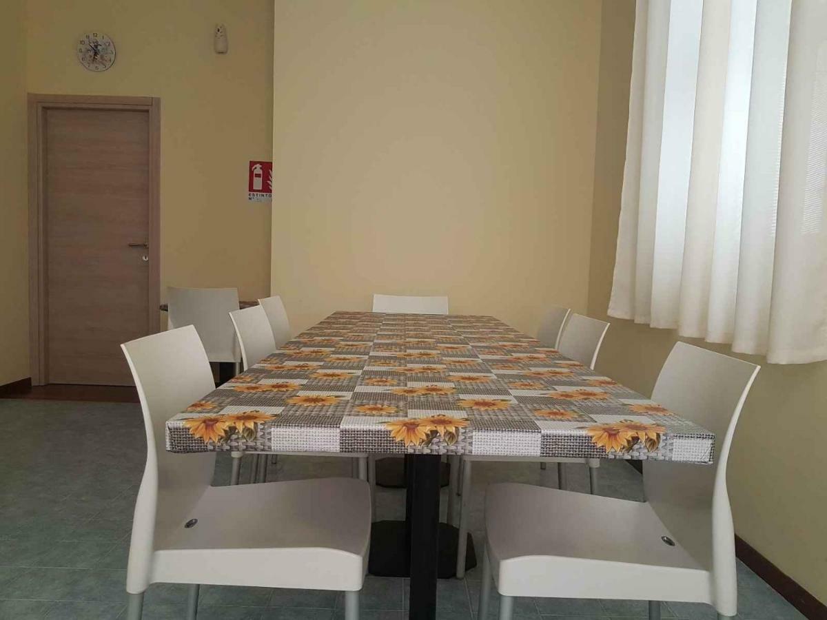 Hotel Piramide Reggio Emilia Eksteriør billede